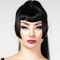 Severine - headshot