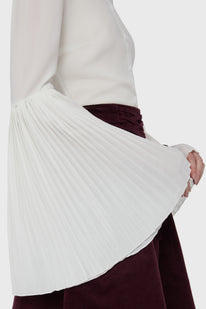 Alexandra's Mournng Shirt [White]