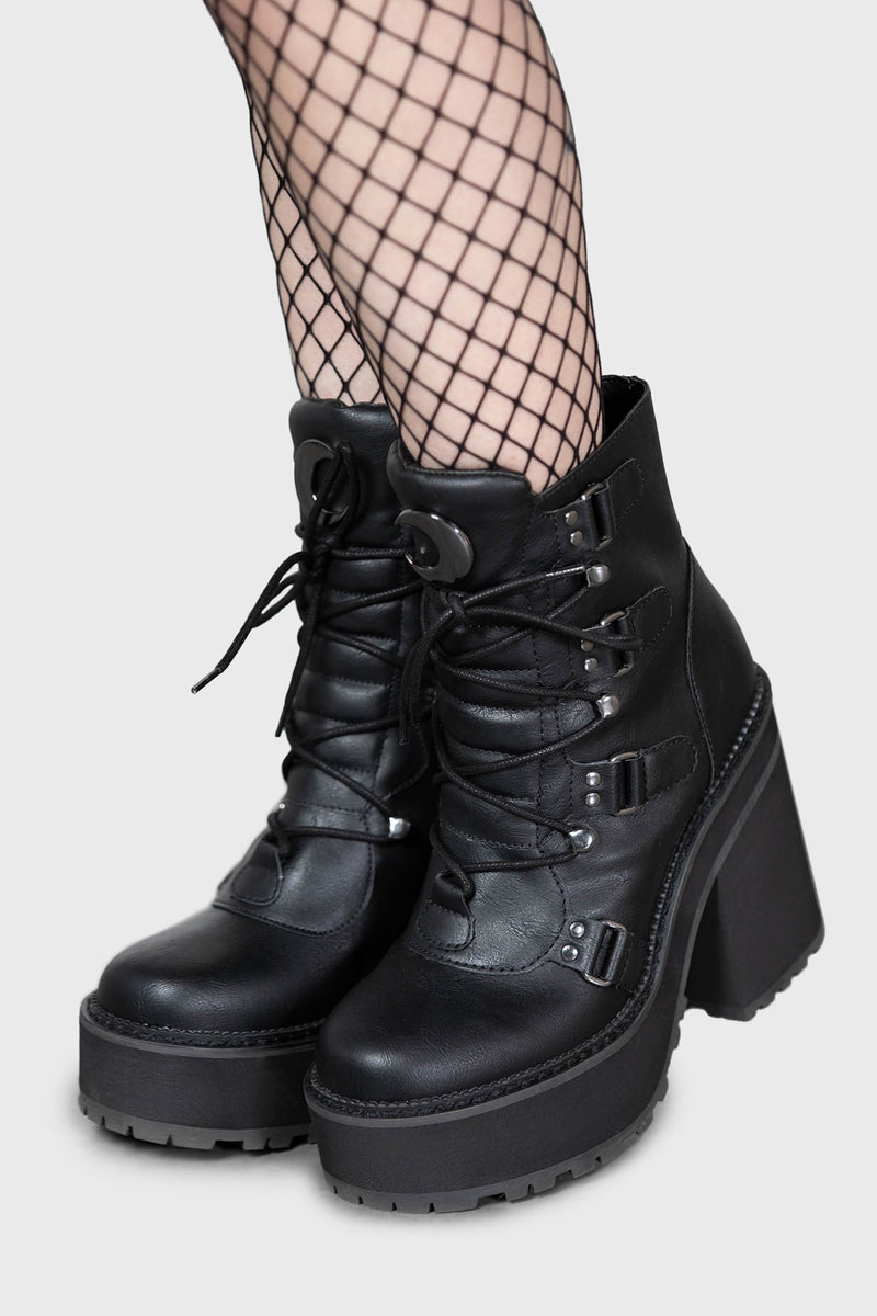 Broom Rider Boots [B]