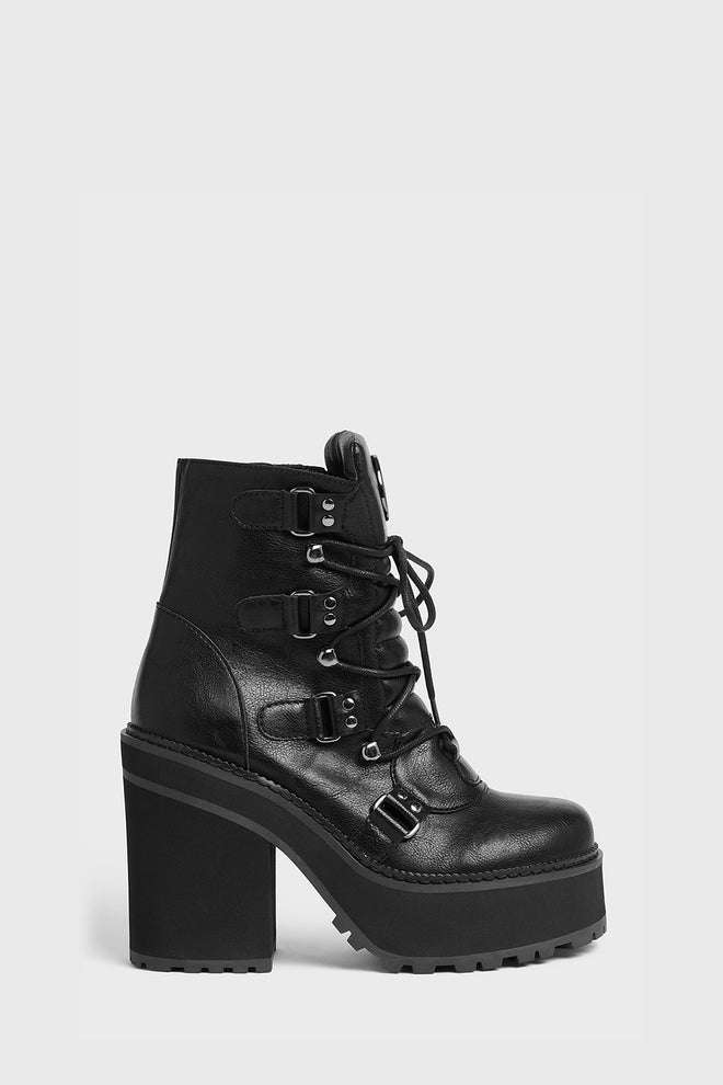 Broom Rider Boots [B]