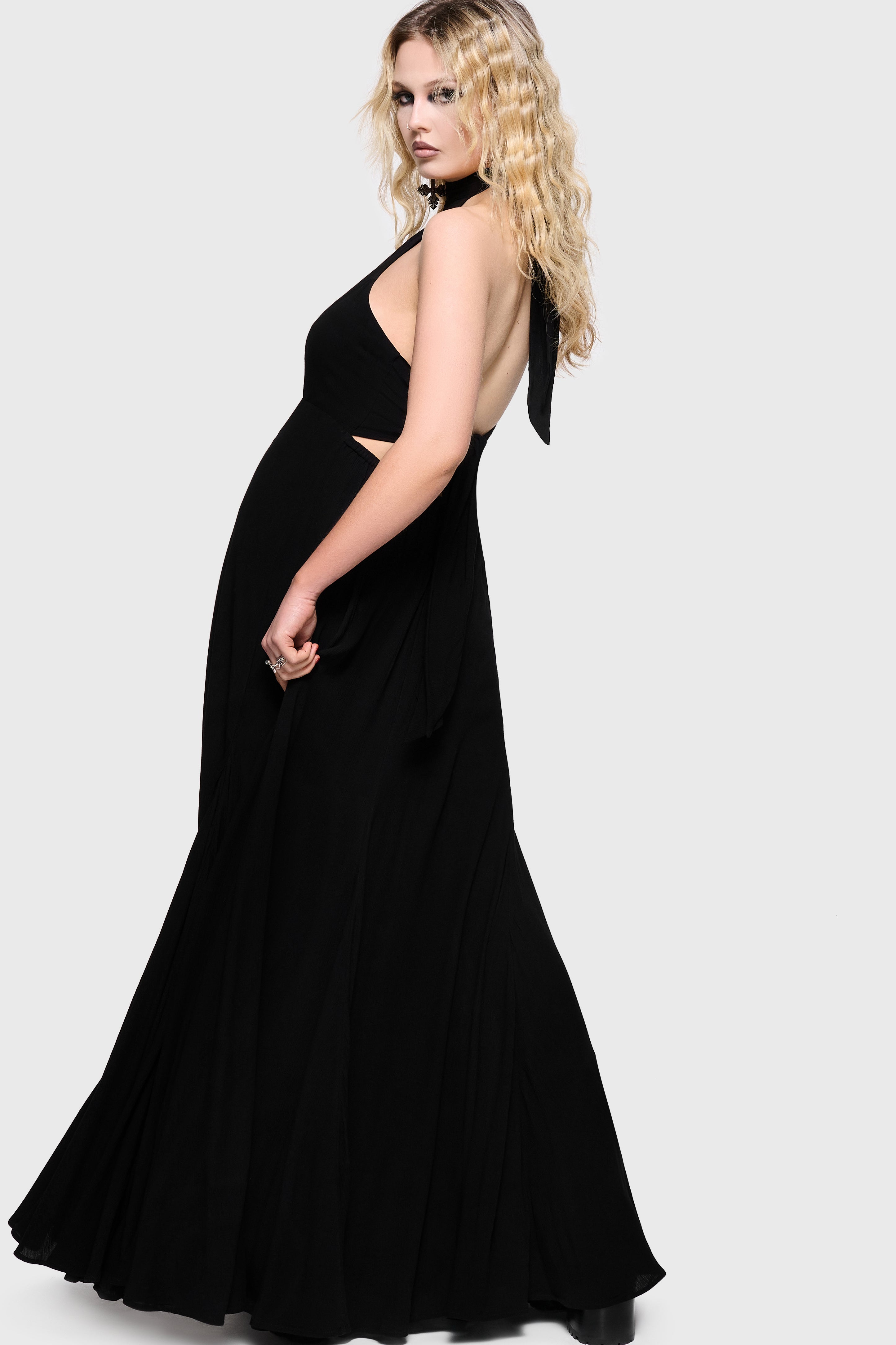 Chapel Blessing Tie Back Maxi Dress ‐ KILLSTAR