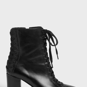Hallowed Hour Boots