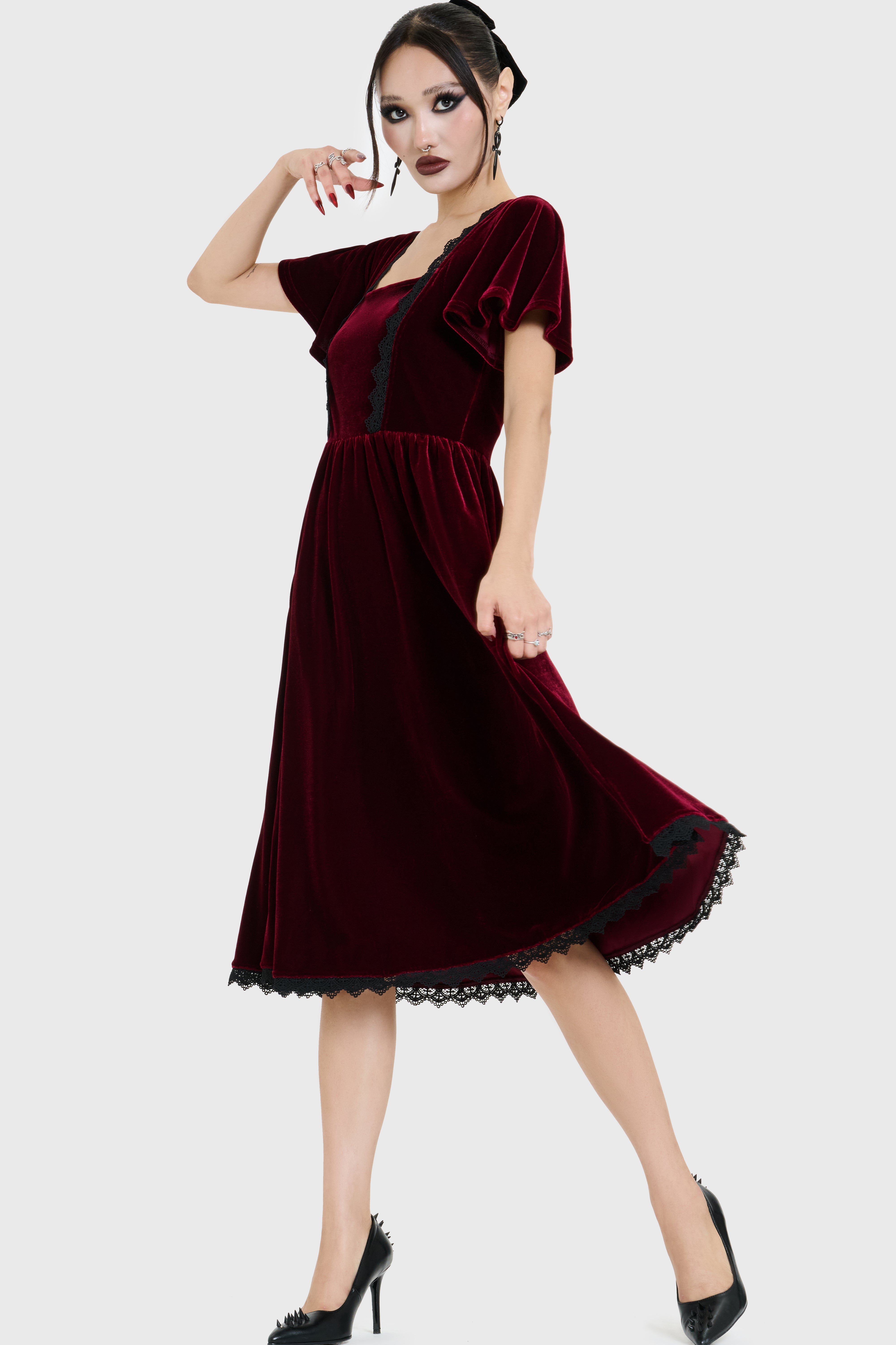 Hexina's Curse Velvet Midi Dress ‐ KILLSTAR