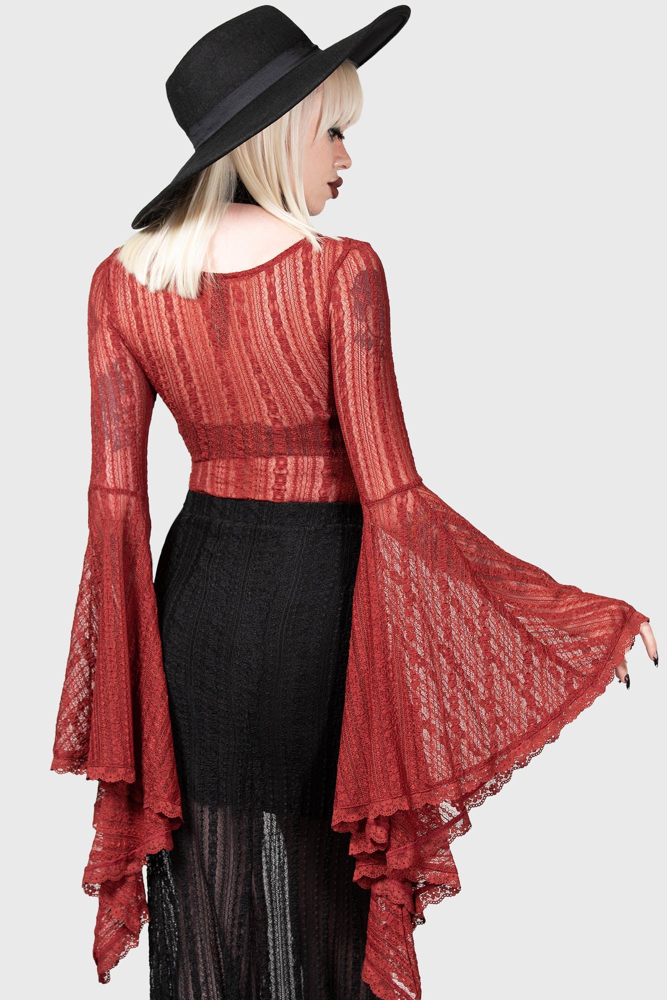 Zuri's red lace bodysuit and black mini skirt on E! News  Red lace bodysuit,  Lace bodysuit outfit, Red lace bodysuit outfit