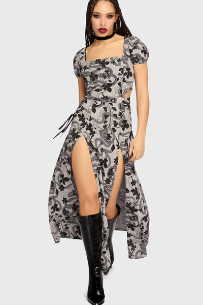 Venomous Rose Lace Up Skirt ‐ KILLSTAR