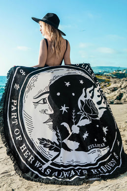 La Luna Round Towel